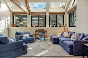 TV, fireplace - Spacious | High Ceilings | 4 Min to Beaver Creek (Avon)