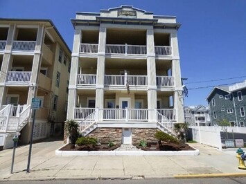 Beechview Condo