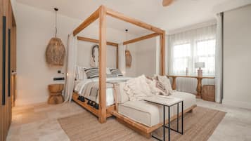 Premium bedding, minibar, soundproofing, free WiFi