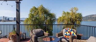 Beautiful & Private Downtown Lakeside Space/King Bed/2 Patios/BBQ &Dog-Friendly!