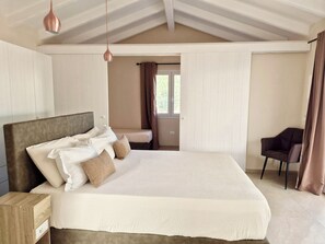 Luxury Cottage | Premium bedding, minibar, individually decorated, individually furnished - Is Cheas wine farm boutique hotel (San Vero Milis)