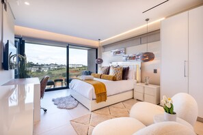 4 habitaciones y caja de seguridad en la habitación 