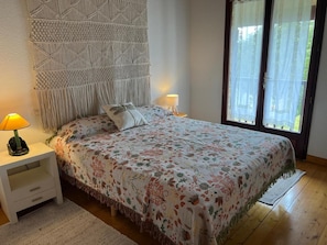 3 bedrooms, Internet