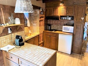 Kühlschrank, Mikrowelle, Toaster