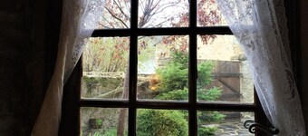 House 2 rooms Rustic, closeThermal Baths, Private Patio, BBQ and Views