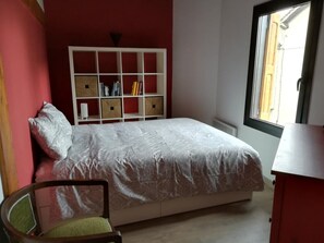 2 bedrooms