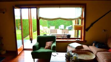 Televisie en een open haard