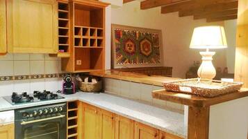 Réfrigérateur, micro-ondes, four, lave-vaisselle