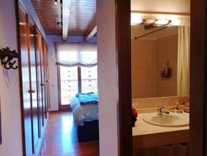 3 bedrooms, internet