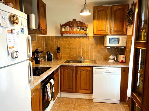 Townhouse 4 rooms Private Garden, Fireplace, Views & Wi-Fi