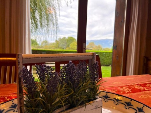 Mitoyenne 4 ch. Jardin Privé, Cheminée, Vues et WiFi