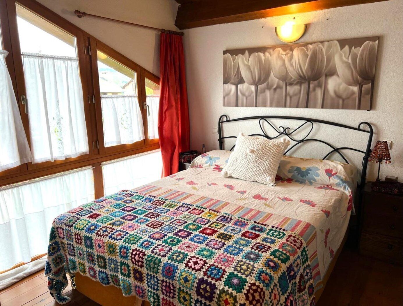 4 bedrooms, iron/ironing board, Internet, bed sheets