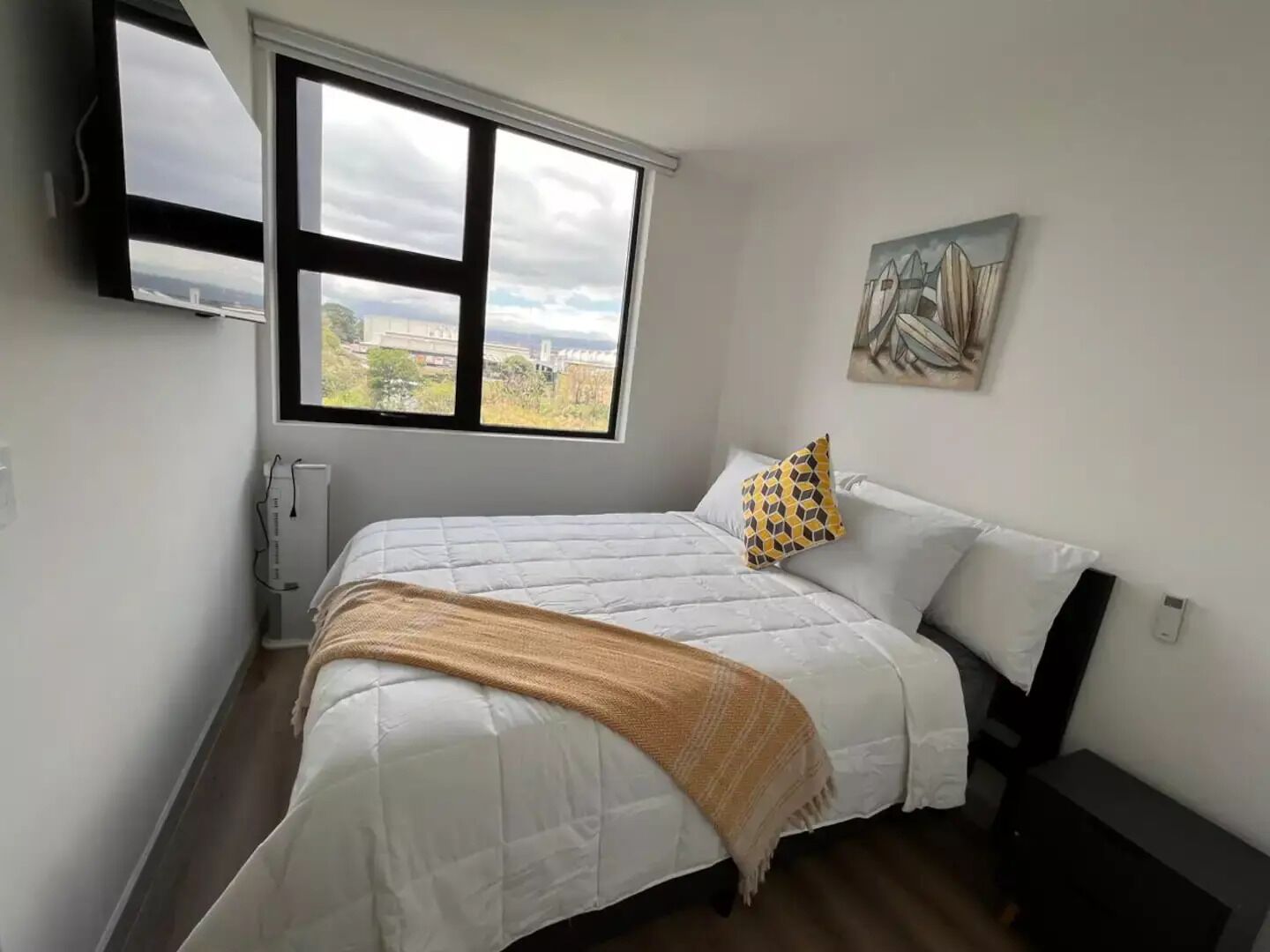 2 bedrooms, desk, iron/ironing board, free WiFi