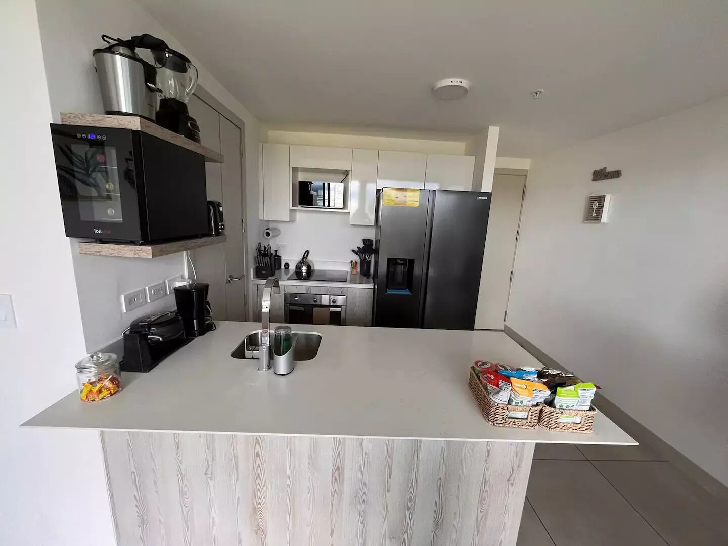 Fridge, oven, stovetop