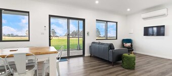 Glenowrie Cottage - 1 King, 2 Singles - Farm Stay