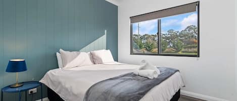 2 habitaciones, tabla de planchar con plancha, wifi y ropa de cama