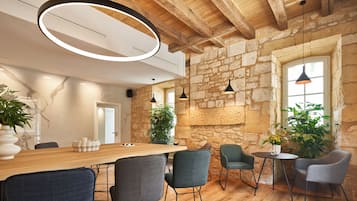 Wine bar