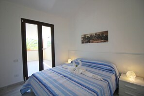 3 bedrooms, travel cot, free WiFi - Apartment on Costa Rei with Stunning Beaches (Costa Rei, Castiadas, Sardegna)