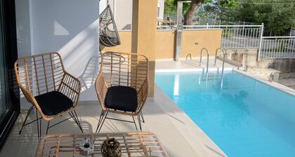 Premium Luxury Maisonette Vrachos with Private Pool