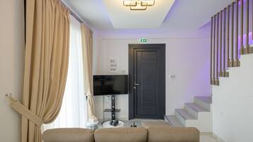 Télévision à écran plat