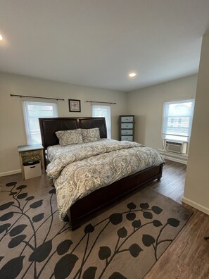 4 makuuhuonetta, Wi-Fi, vuodevaatteet