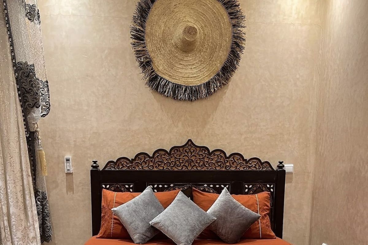 Standard Double Room | In-room safe, soundproofing, iron/ironing board, free cribs/infant beds