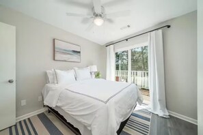 3 室のベッドルーム、WiFi、ベッドシーツ