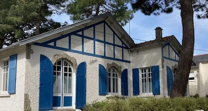 Coeur de LA BAULE : Villa Familiale néo Basque - 10 personnes - 5 Chambres.