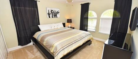 6 間睡房、熨斗/熨衫板、Wi-Fi、床單