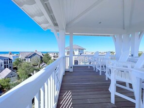Property grounds - Watersound 30A Luxury · 5BR · Pool·Bikes·Grill (Santa Rosa Beach)
