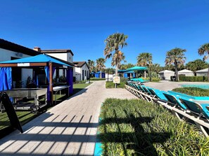 Property grounds - MEGA Mansion! Private Pool Oasis! Disney 2167 (Kissimmee)
