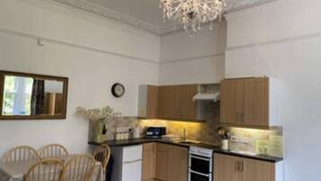 Apartment, 2 Bedrooms, Ground Floor (Apartment 2 Dog Friendly) | Private kitchen