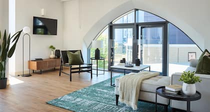 Kew Bridge by Viridian Apartments
