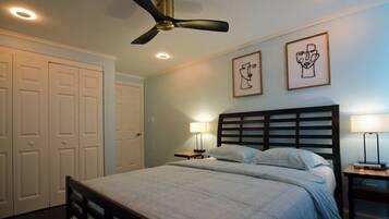 2 makuuhuonetta, silitysrauta/-lauta