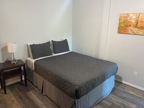 2 chambres, lit parapluie, Wi-Fi gratuit, draps fournis