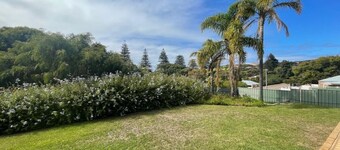 The EOS 2, Esperance