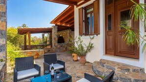 Unclassified image, 2 of 38, button - Villa Elounda Plaka - Three Bedroom Villa, Sleeps 6 (Plaka)