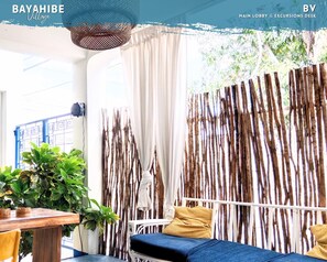 Lobby sitting area - Tribe Inn & Rooftop Lounge (San Rafael del Yuma)