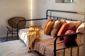 3 habitaciones, tabla de planchar con plancha y wifi gratis 