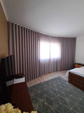 2 bedrooms, WiFi, bed sheets - White Guest Fátima (Fátima)