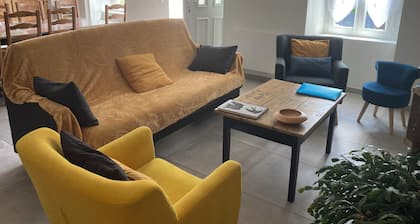 Ferme Familiale Rénovée Dans un Village Tranquille