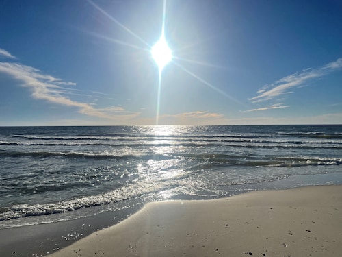 Captivating Bay Front home with stunning sunsets
New dock/kayak launch in 2025!