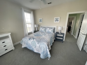 4 bedrooms, free WiFi, bed sheets