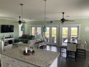 Smart TV, reproductor de DVD y videoteca 