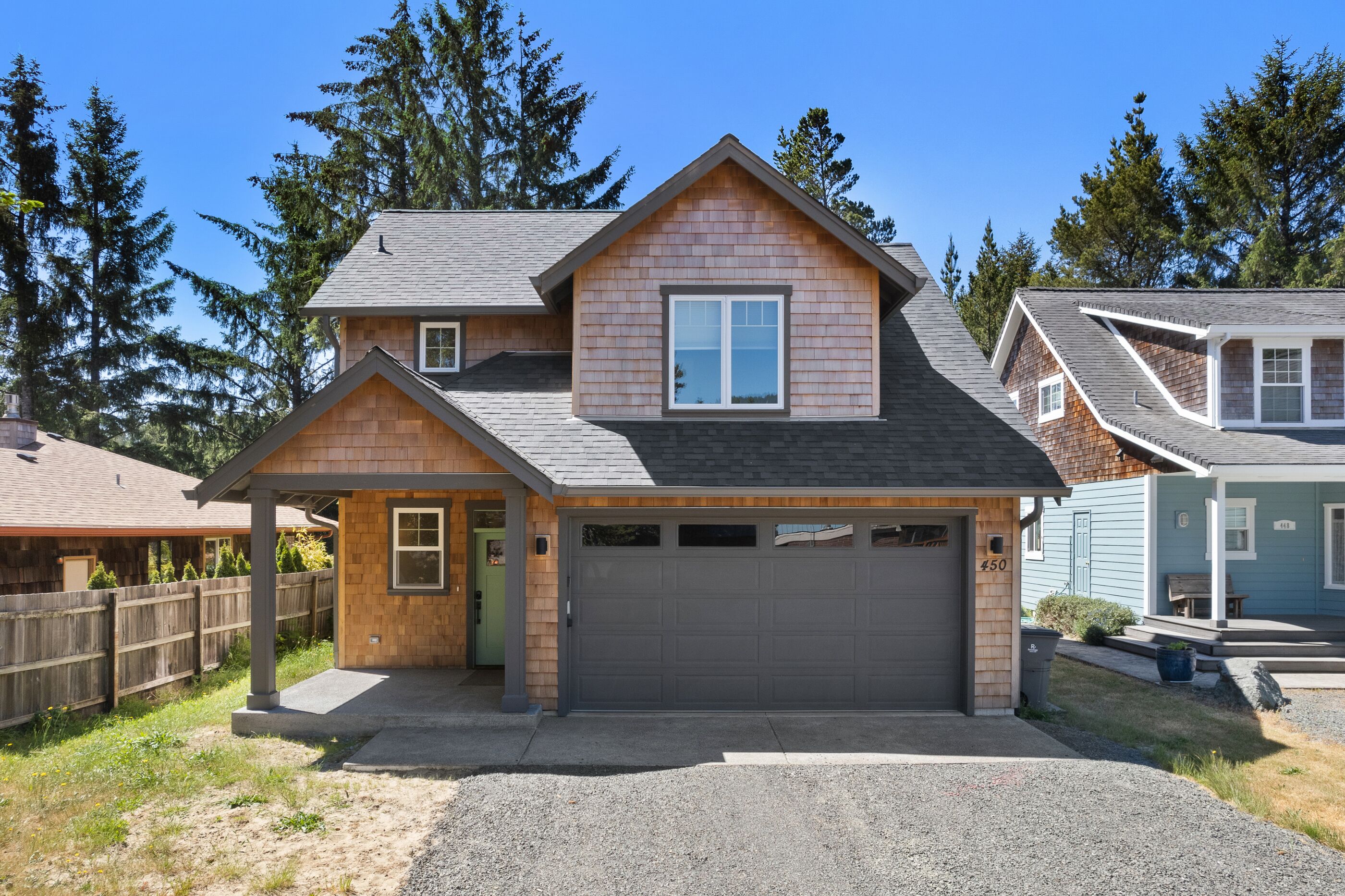 Sand Dollar House MCA#50380- 4 blk to beach, golf course view, Fireplace