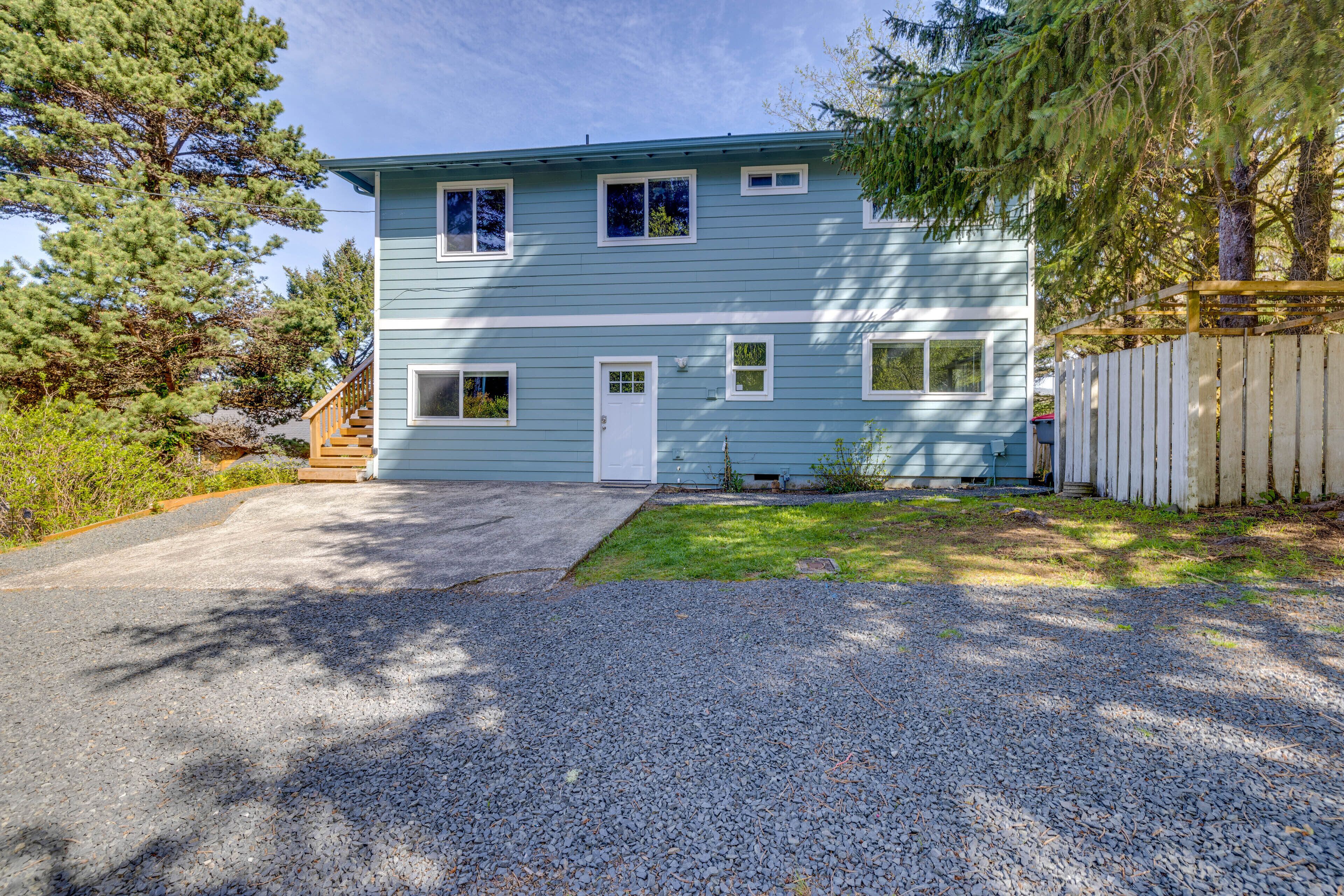 Lovely Cannon Beach Vacation Rental w/ Hot Tub