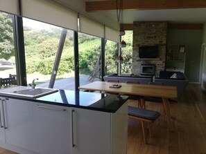 Oven, high chair - Yorkshire Dales Lodge 1 Ensuite 3 Bed (Richmond)