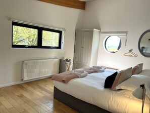 Cottage | 3 bedrooms, iron/ironing board, bed sheets - Yorkshire Dales Lodge 3 Family (Richmond)