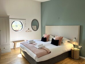 Casa de campo | 3 dormitorios, tabla de planchar con plancha, ropa de cama