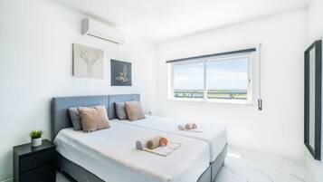 7 bedrooms, in-room safe, iron/ironing board, free WiFi